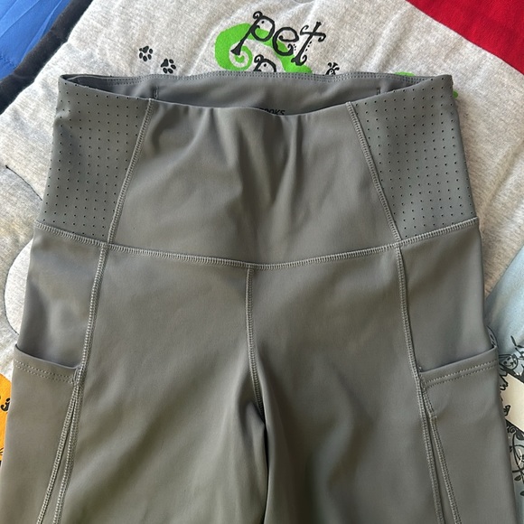Brooks Running 8" Inseam Method Spandex Shorts Gray Sz XS! - Picture 2 of 5